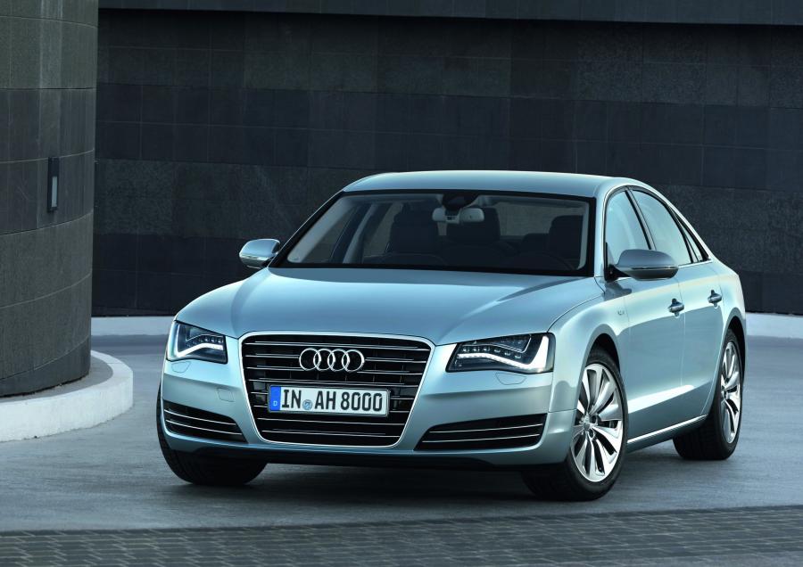  Audi A8 Hybrid (D4) 2011 года  (WW) (фото 18 из 67)